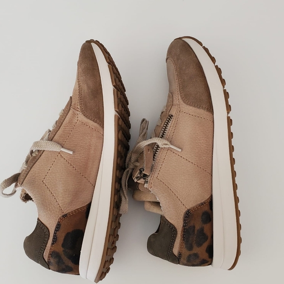 Paul Green Oceana Leather Sneaker - Picture 5 of 10